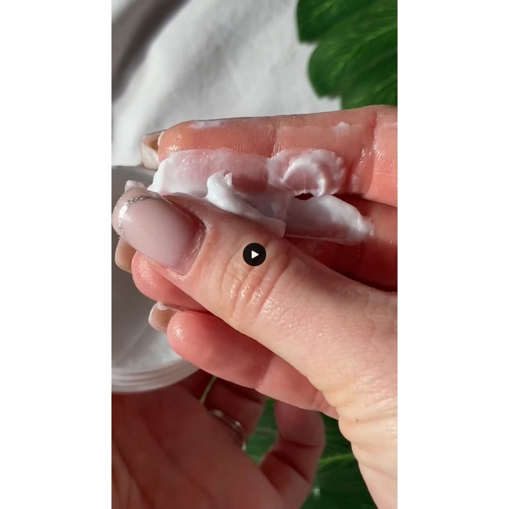 Kremas suskirdusiems kulnams 40 g. 